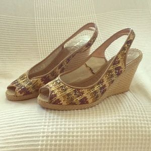 Natural Fiber Wedges